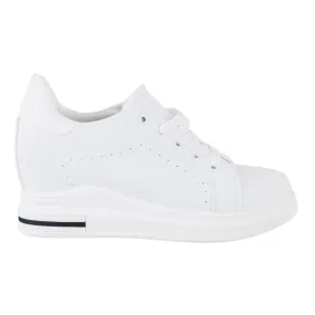 SHELOVET Sportschoenen op een sleehak wit
